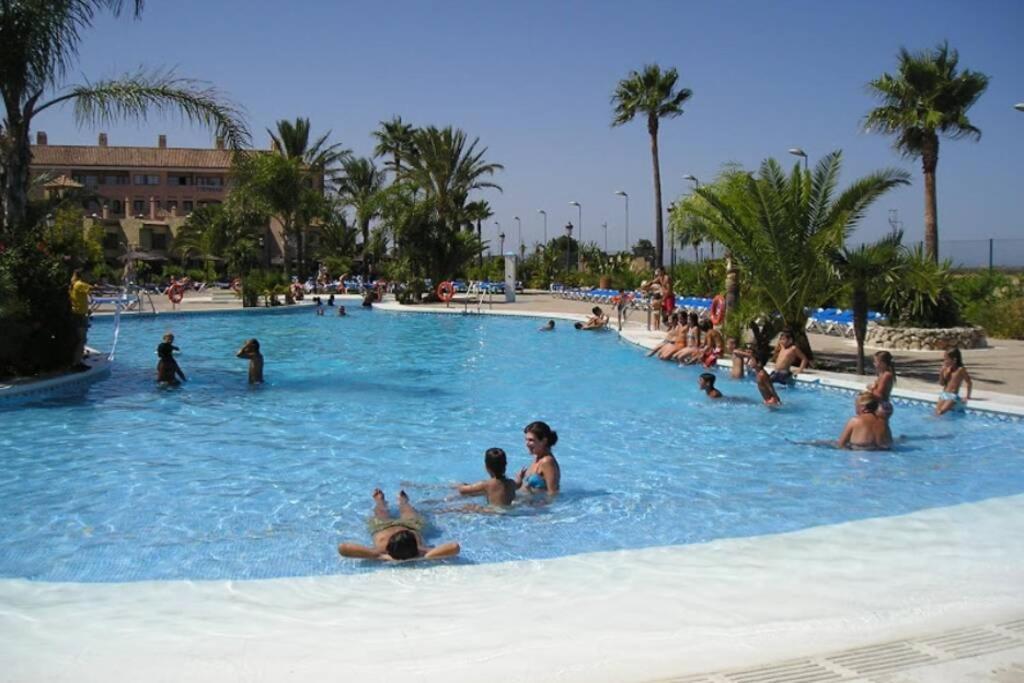 فيلا Duplex 6 Pax Con Wifi En Bahia Sur Con Parking Y Piscinas Comunitarias سان فرناندو المظهر الخارجي الصورة